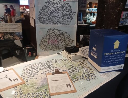 Flock to Marion participant, Mark Perry, sponsors 25 hectares and enquires about progress with the Mouse-Free Marion Project